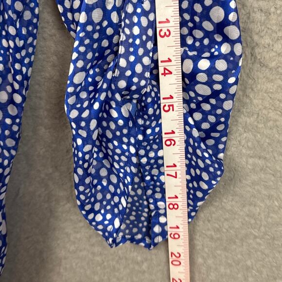 Chico's Womens Pullover Blouse Blue Abstract Dots Satin Feel Size 2 (L) Office - Picture 6 of 9